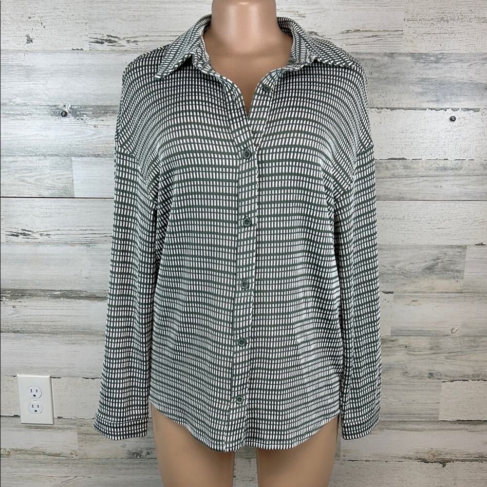3rd + Malt Stretchy Button Up Green White Women’s Size Large Shirt Career Office